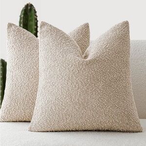 NWOT 2pk Set Decorative Textured Boucle Throw Pillow Covers Accent Solid Cream